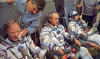 Soyuz T-12 recovery