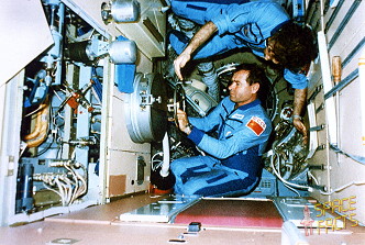 Soyuz TM-10 onboard Mir