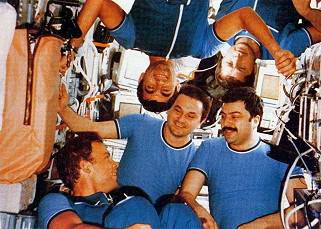 Soyuz TM-5 onboard Mir