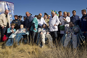 Soyuz TMA-21 recovery