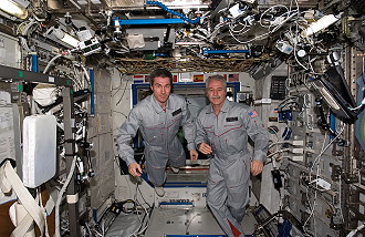 traditional in-flight photo ISS-11