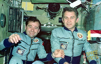 Soyuz T-3 onboard Salyut 6