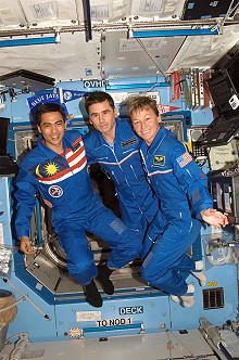 traditional in-flight photo Soyuz TMA-11