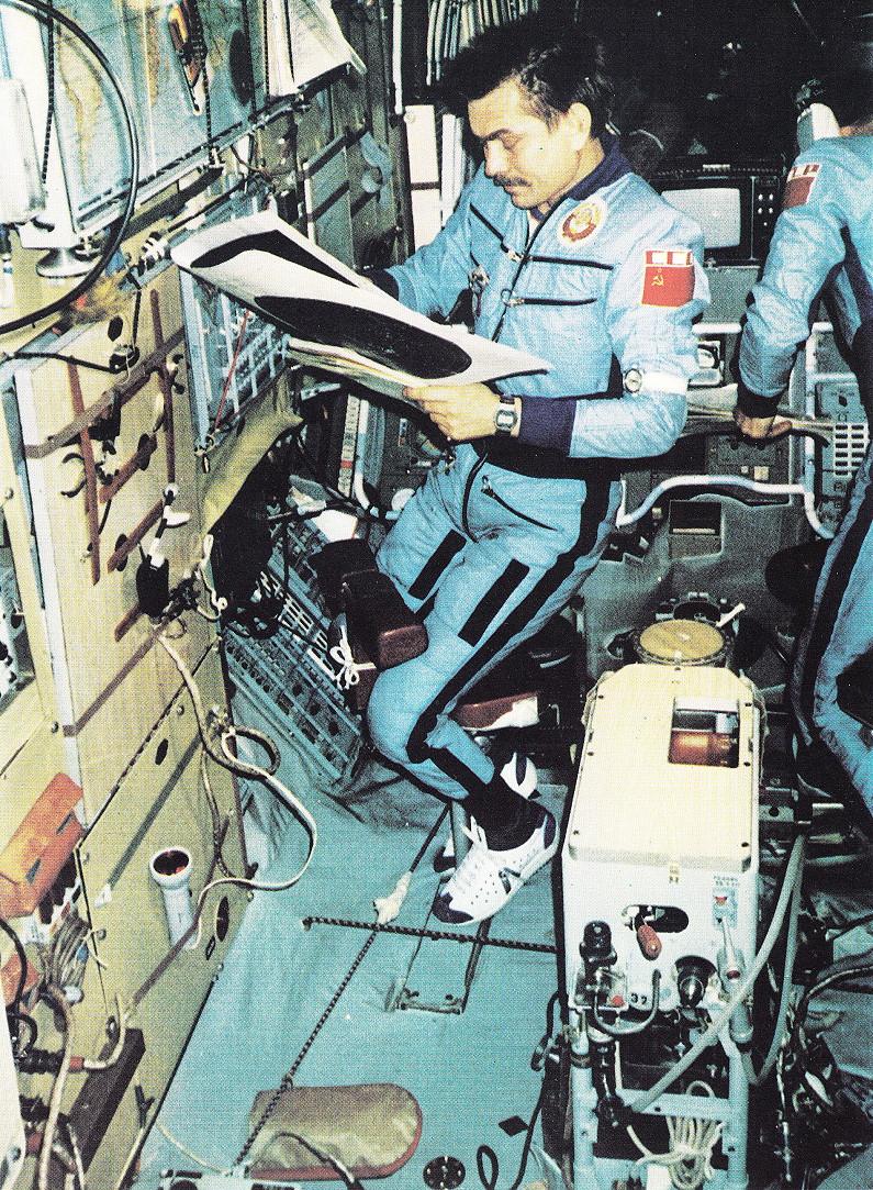 Soyuz T-5 onboard Salyut 7