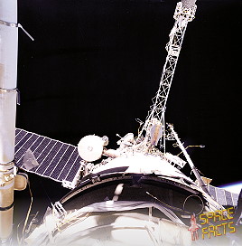 Last EVA from Mir performed by Sergei Zalyotin and Aleksandr Kaleri on May 12, 2000
