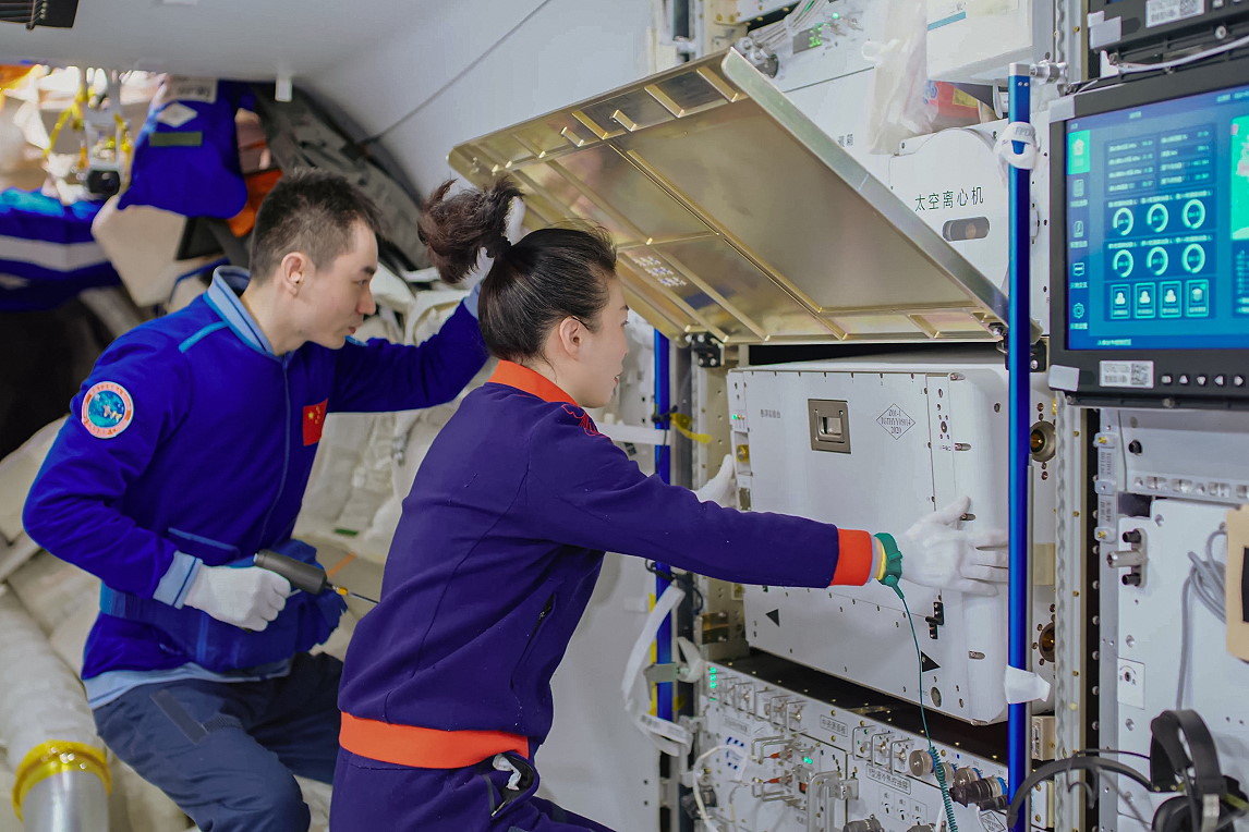 Leben an Bord von Tiangong