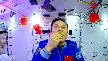 life onboard Tiangong