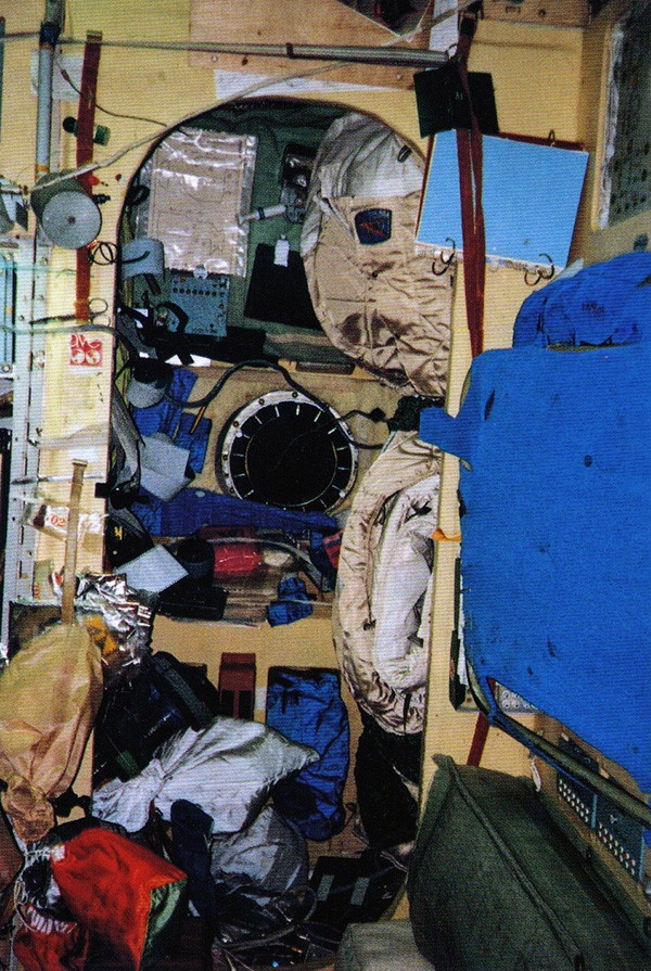 life onboard Mir