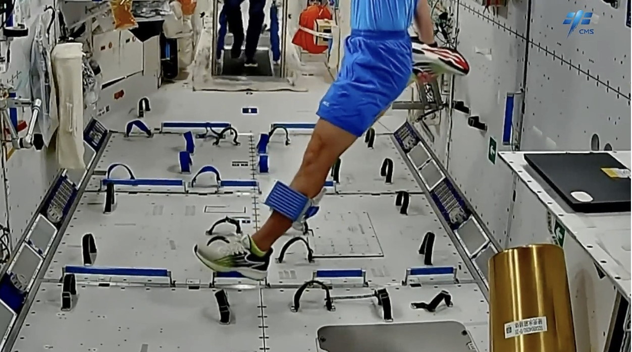 life onboard Tiangong