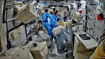 life onboard Tiangong