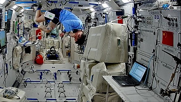 life onboard Tiangong