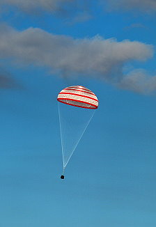 Shenzhou-10 landing