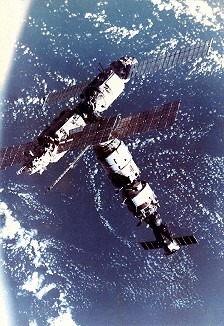 Kristall docking