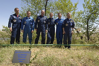 traditionelle Baumpflanzung in Baikonur