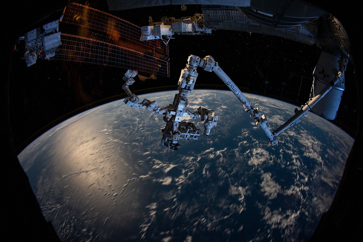Canadarm mit Dextre