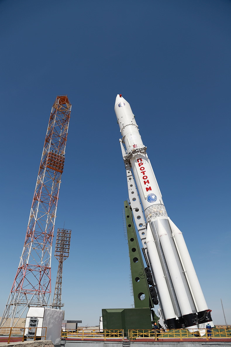 Proton rocket with Nauka on top erection