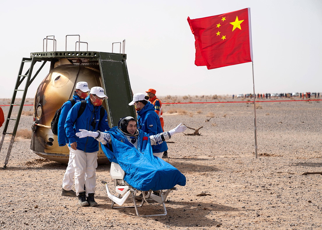 Shenzhou-13 recovery