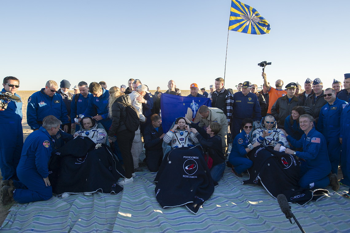 Soyuz MS-08 recovery