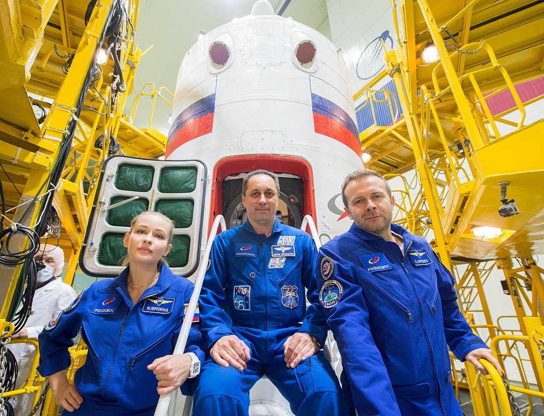 Crew Soyuz MS-19